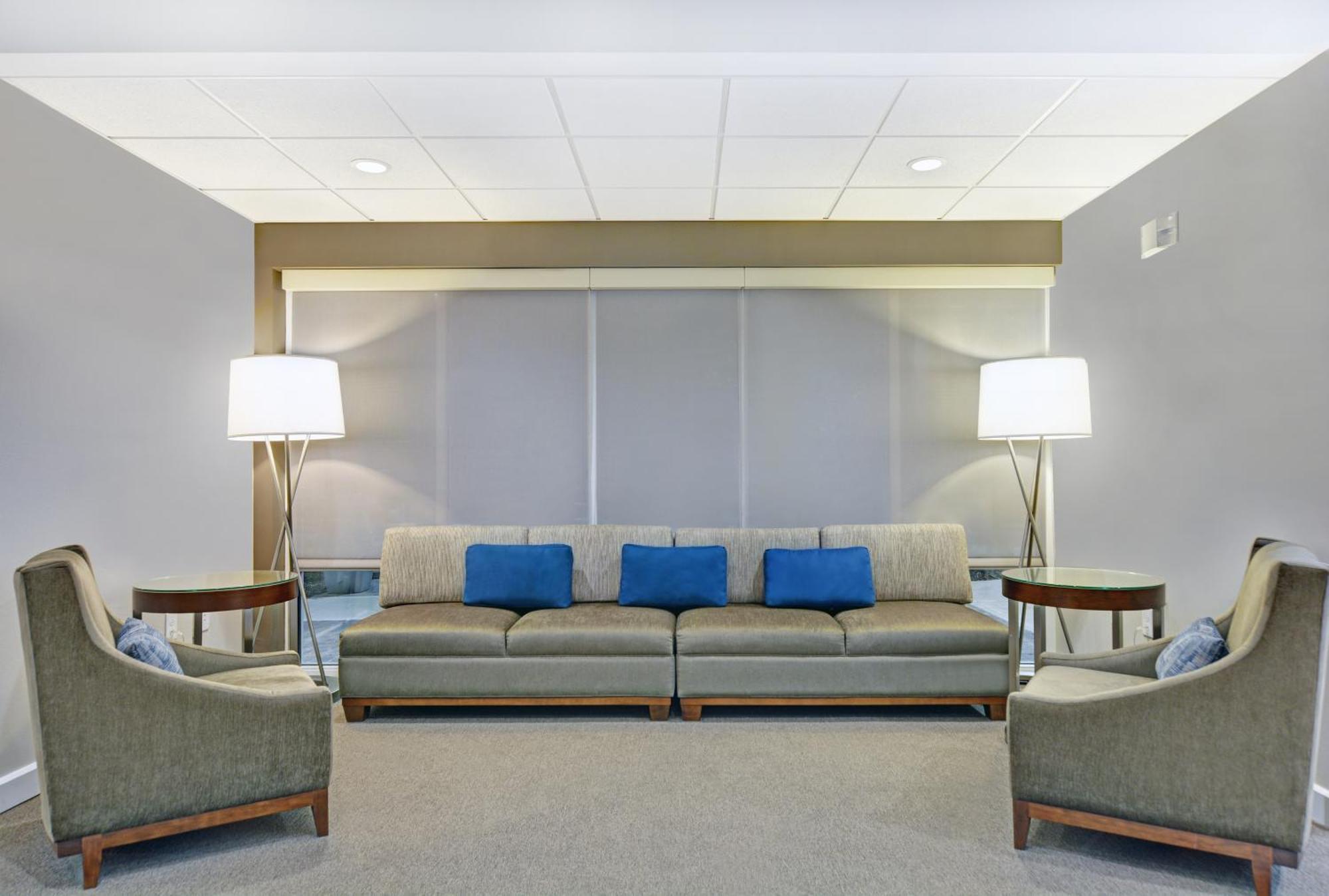Towneplace Suites By Marriott Jackson Airport/Флоувуд Экстерьер фото
