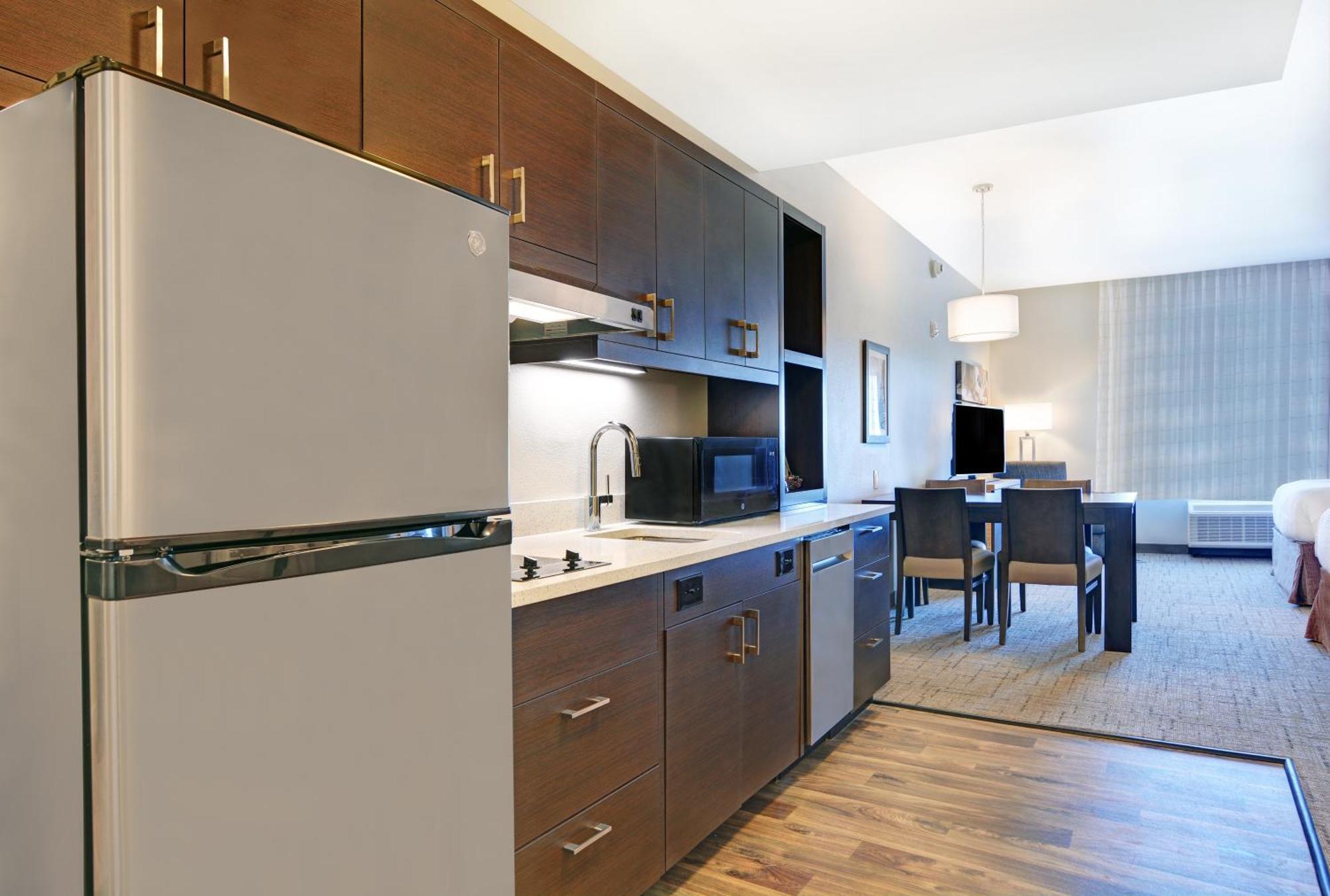 Towneplace Suites By Marriott Jackson Airport/Флоувуд Экстерьер фото